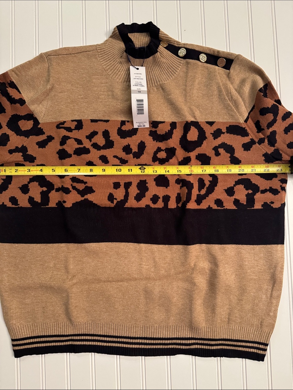 Joseph A. Woman Leopard Stripe Camel Sweater | Size 1X | NWT - Picture 4 of 5